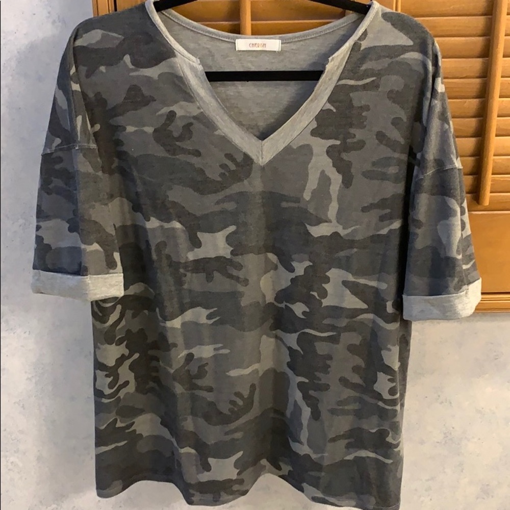 Cute oversized camo shirt